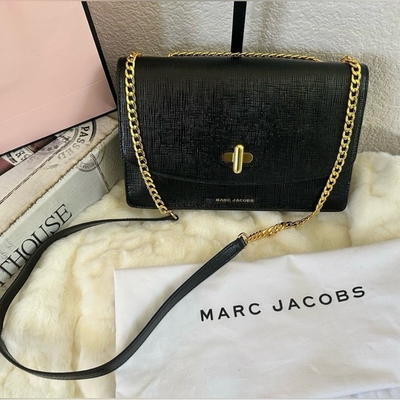 Marc Jacobs “The Commuter” Black Crossbody and Shoulder Bag with Gold Chain - Picture 8 of 8